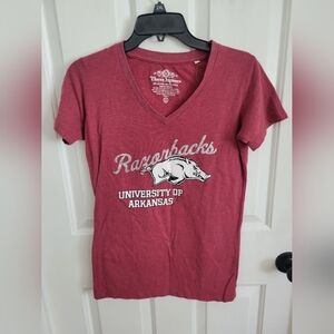 University of Arkansas Razorbacks Women’s V-Neck T-Shirt Small Three Square Red